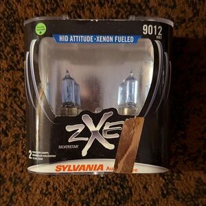 Sylvania SilverStar zXe Headlight Bulbs
